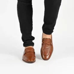 Thomas & Vine Finegan Apron Toe Loafer -Dockers Shoes Shop GUEST b5a59462 9665 43a4 98f3 c08a449141f3